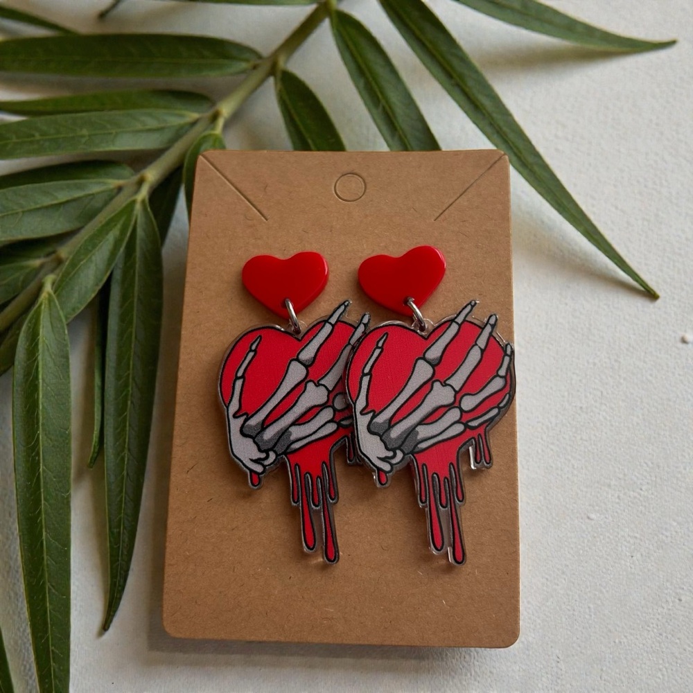🖤❤️ Skeleton Hand Heart Statement Earrings – Edgy Valentine Vibes ❤️🖤